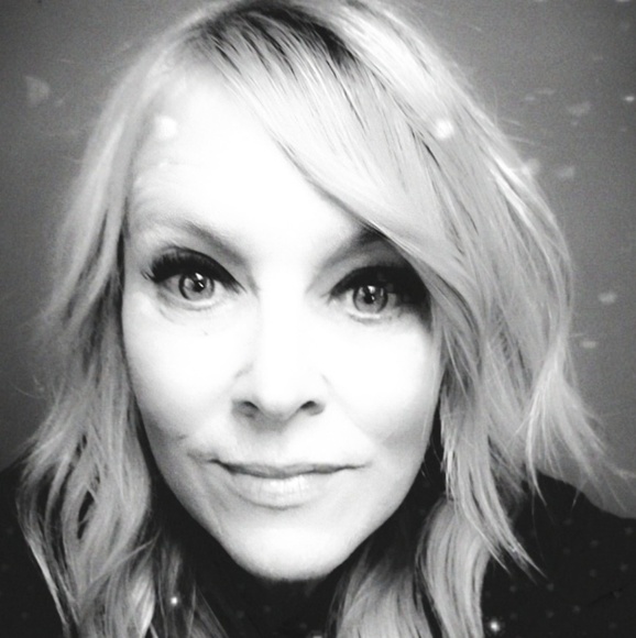 Meet your Posher, Michelle - Picture 1 of 1